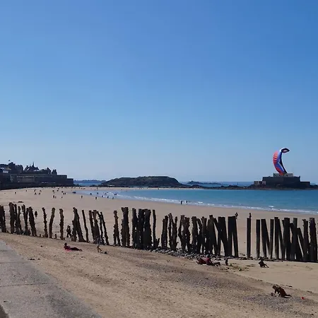 Le Surcouf, Intra-muros * Saint-Malo